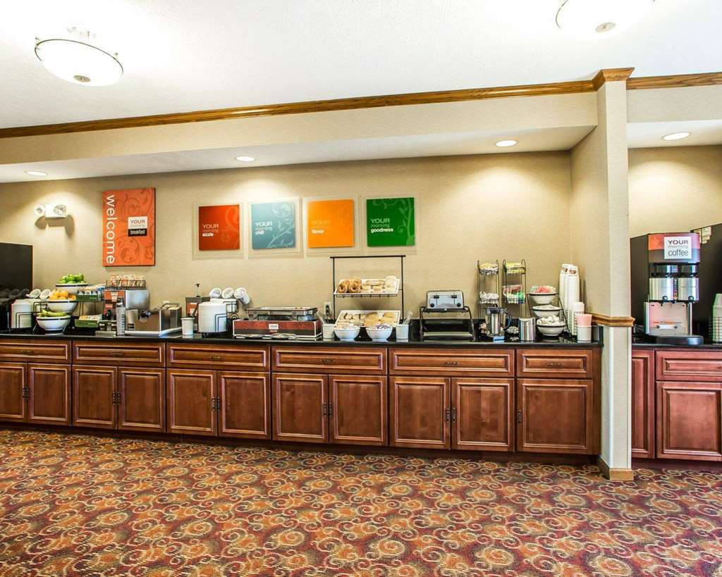 Quality Inn Greenville North Restaurant photo